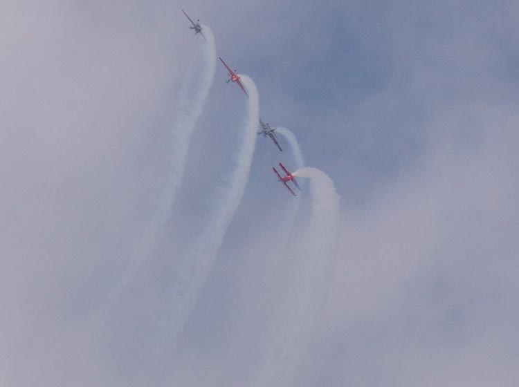 07 Team Oracle Challenger Air Show