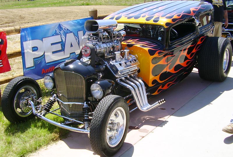 32 Ford Hiboy Chopped Tudor Sedan